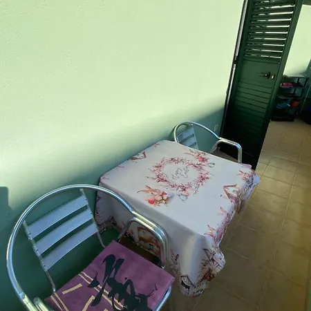 House Luli Golem (Tirana)